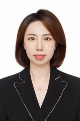 1740707536392014321.jpg b999.jpg