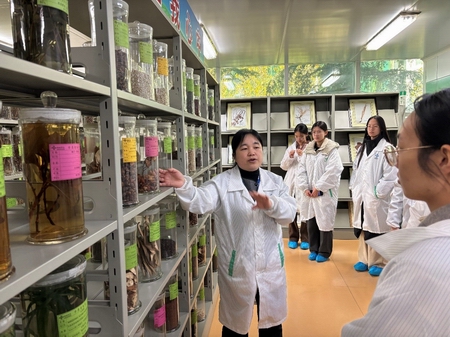 1764409428539036143.jpg 444.jpg